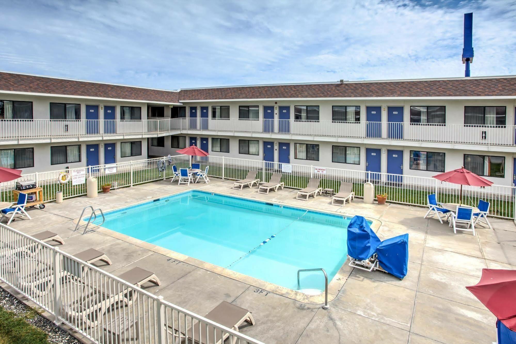 Motel 6 Williams, Ca מראה חיצוני תמונה